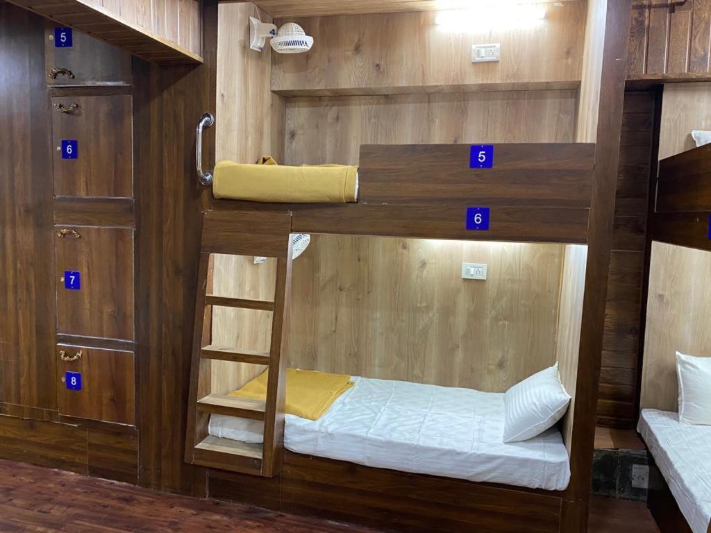 City Stay Ac Deluxe Hostel Madgaon Exterior photo